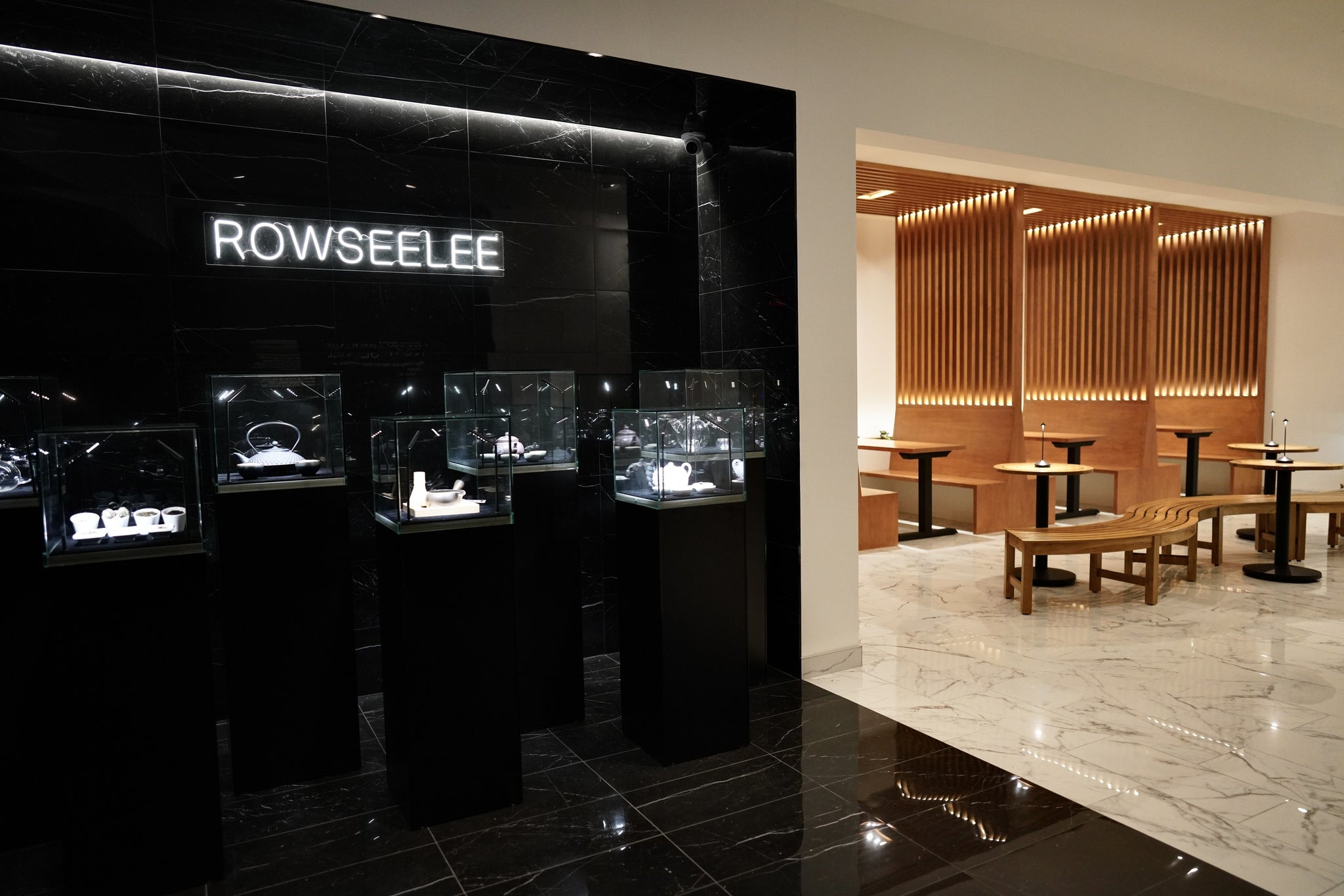 Rowseelee restaurant logo - View nutrition facts, calories, and macros for menu items at 81 Main St Cold Spring, NY 10516